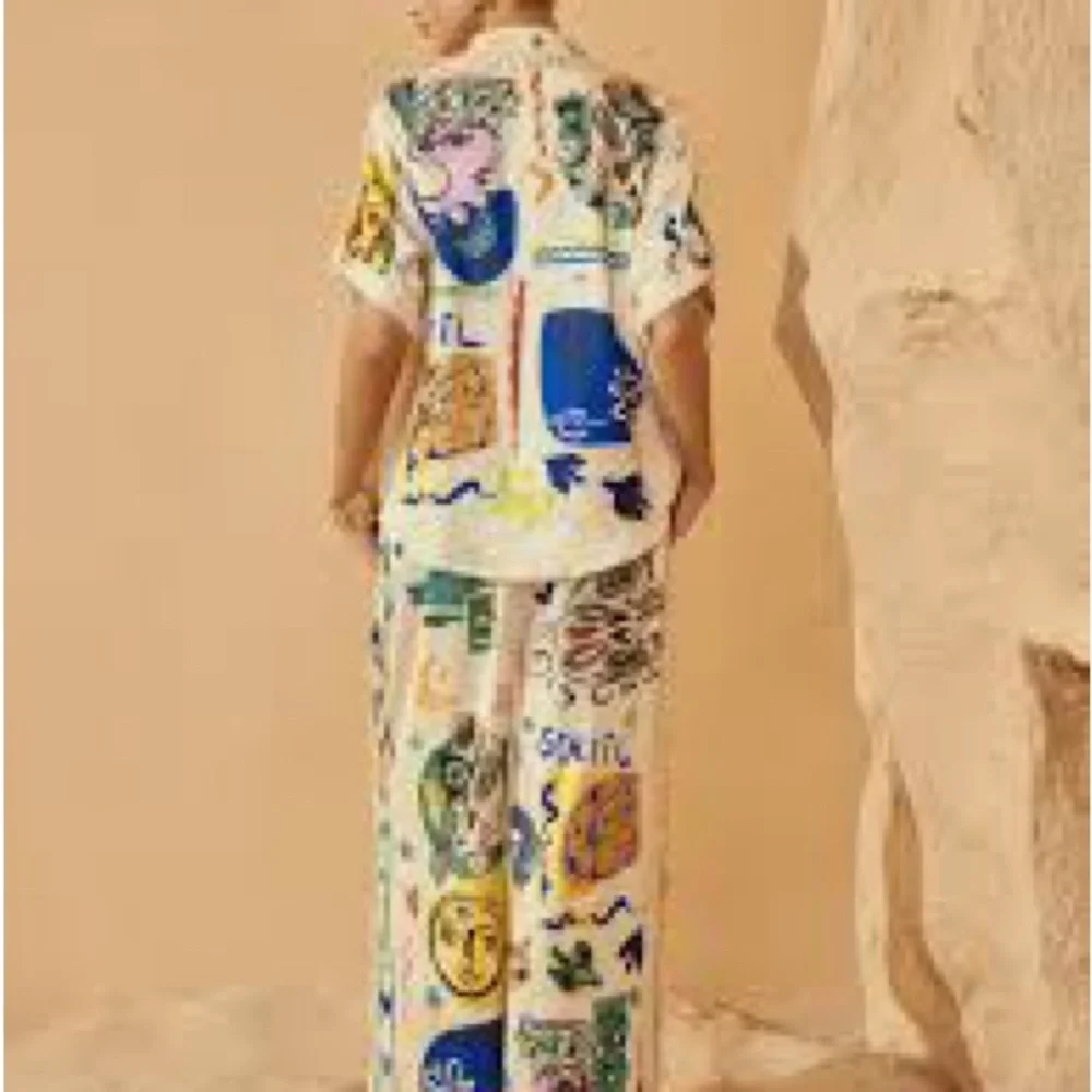 Satin Colorful Printed Shirt and Pants Set - Picture 4 of 5